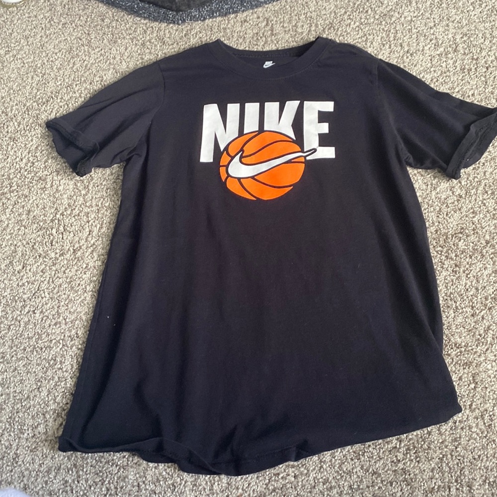 boys nike tshirt